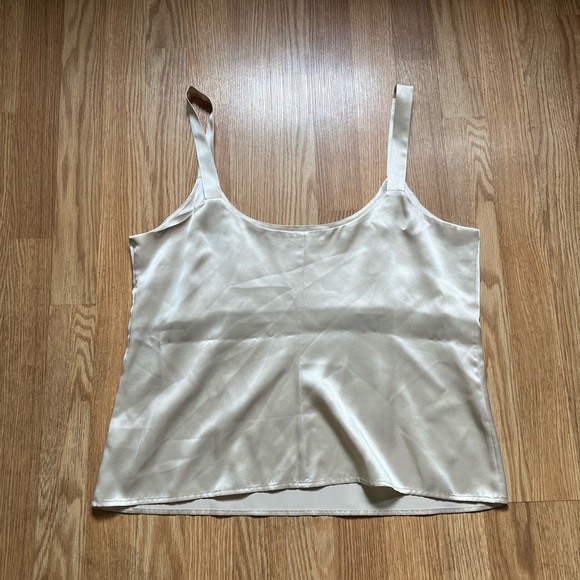 Reformation Juliana Top in Ivory Size XL - Picture 7 of 7
